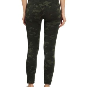⭐️ bagatelle green camo leggings